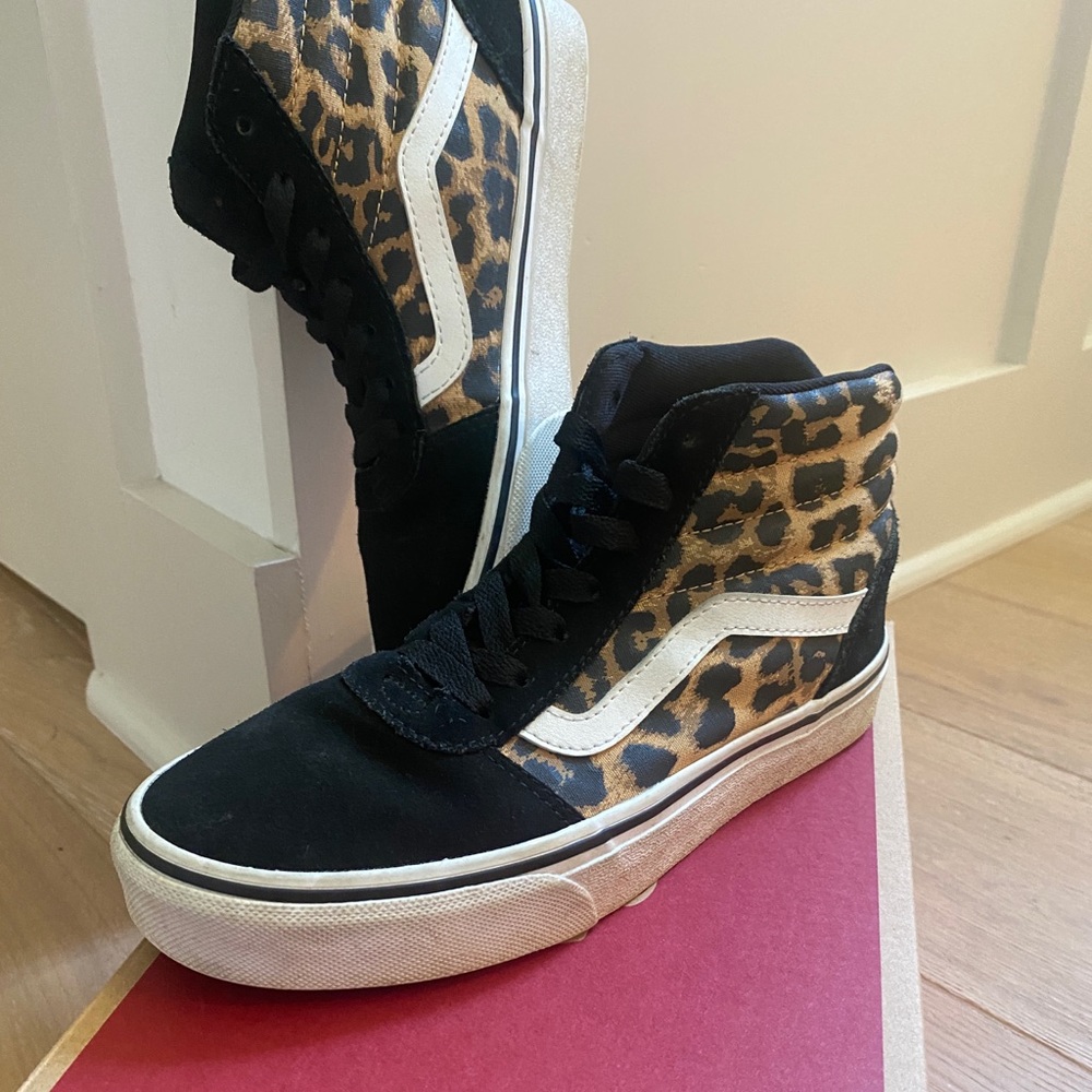 Vans Leopard/Cheetah High Top Sneakers